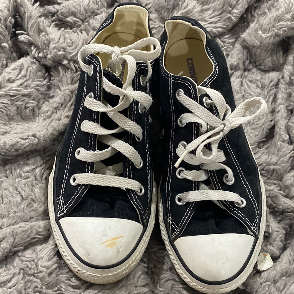 Black converse size 3 woman’s size 5.5/6